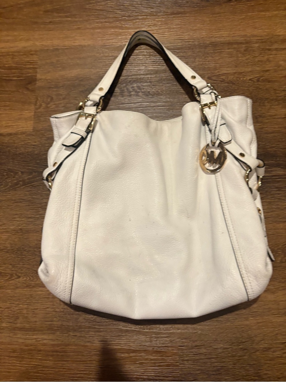 ✨ MICHAEL KORS WHITE POCKETBOOK / CLASSIC & STYLISH EVERYDAY BAG! ✨